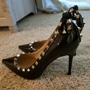 Shiekh "Mandi" Black Patten Studded Pumps